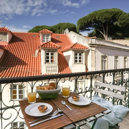 Apartment Castelo - Beautiful Balcony View Lisbon